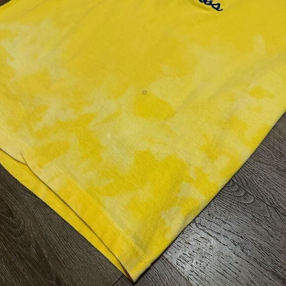 Vintage Betty Boop Women’s Yellow Bleached Embroidered Princess T Shirt Sz Large - Picture 2 of 11